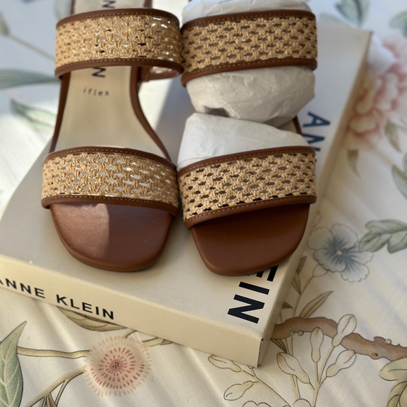 NEW in Box Anne Klein Brooke Natural Woven & Leather Slide Sandals 9M Coastal - Picture 14 of 15